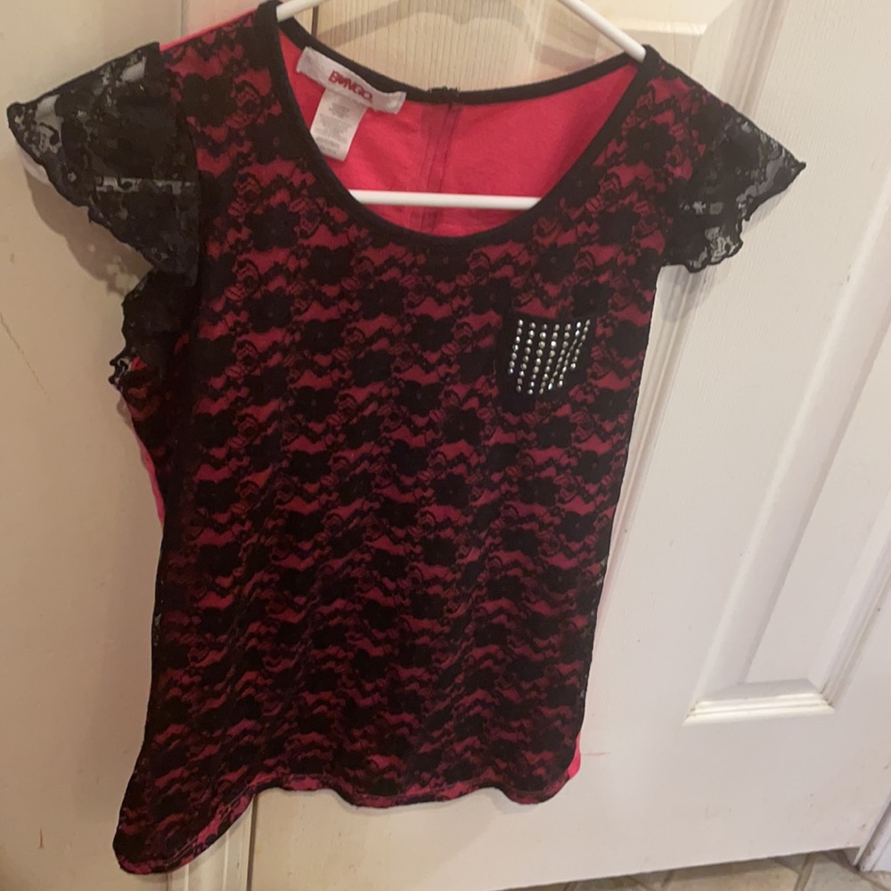 Bongo XL 14/16 pink with black lace details front and sleeves , diamond